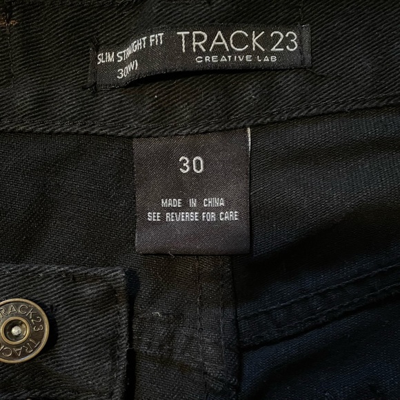 Men’s Track 23 Distressed Moto Shorts - Picture 5 of 7